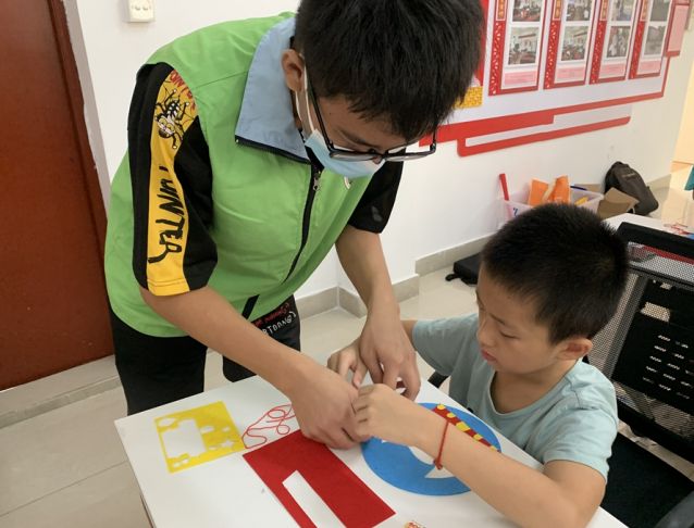 三鄉(xiāng)鎮(zhèn)開展“童心飛揚迎國慶，禁毒宣傳齊助力”宣傳活動圖片2_副本.jpg
