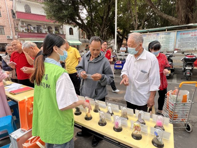 三鄉(xiāng)鎮(zhèn)開展“暖心義診，禁毒先行”宣傳活動圖片2.JPG